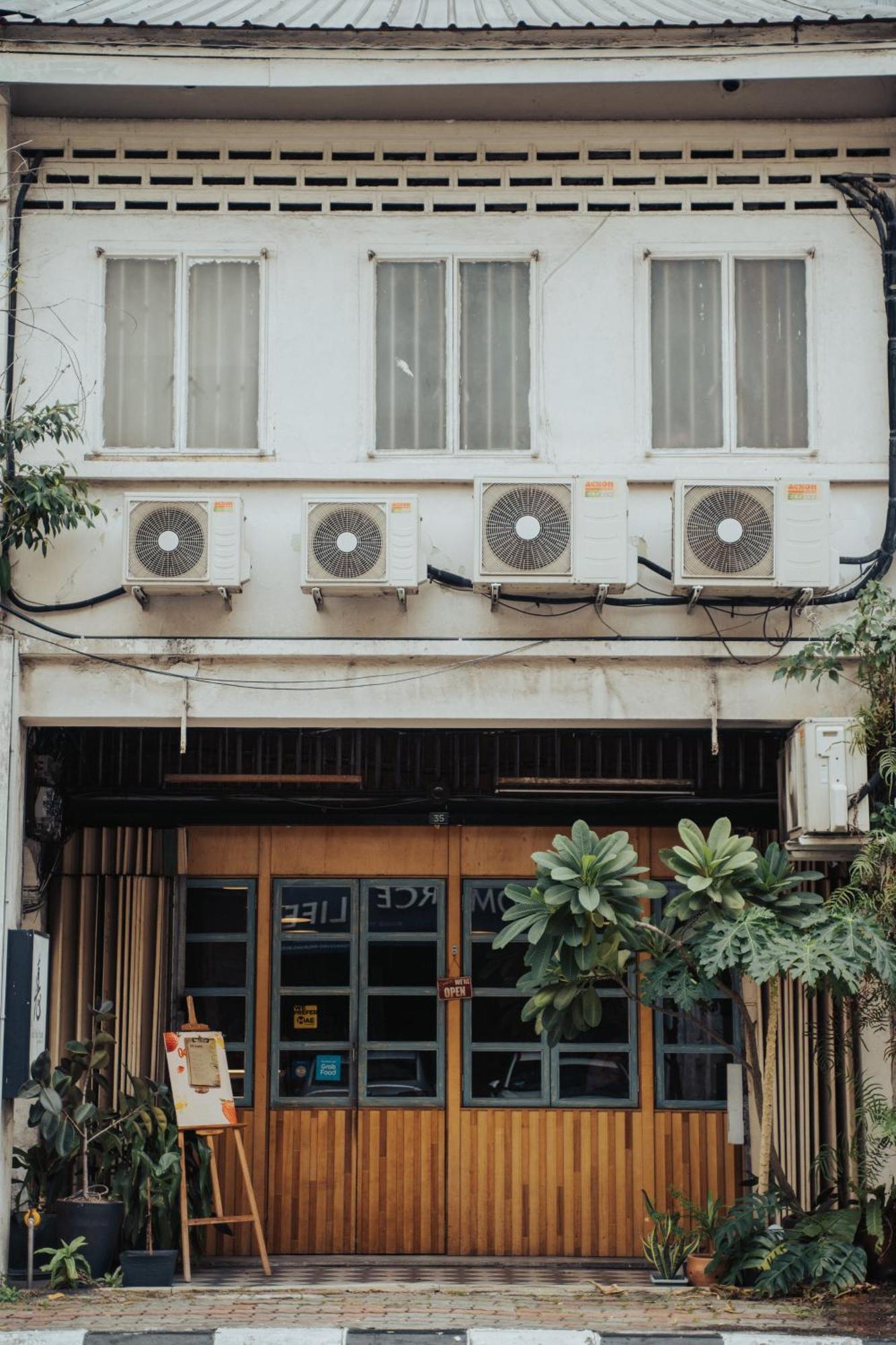 איפוה De Cafe & Rest House מראה חיצוני תמונה